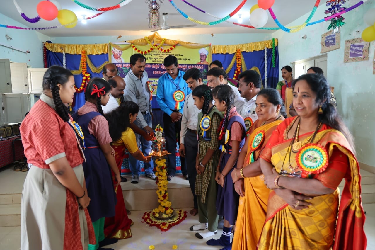 Vritti Shikshana Kalikothsava 2022-23 - Bhoomika Seva Foundation Education Program with Lata Kundaragi SDMC President Karnataka